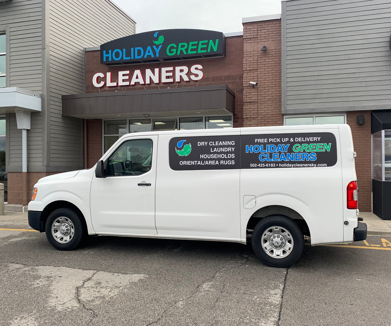 Holiday Green Cleaners & Laundry photo 6